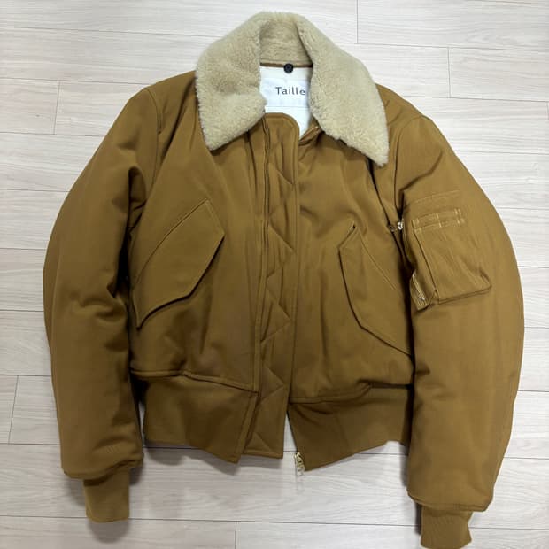 타일레 23fw 시어링 숏파카 카멜 1사이즈