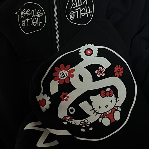 스투시X헬로키티 콜라보 블랙 후드집업 stussy