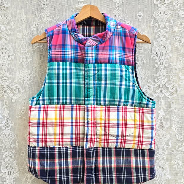 큐브 슈가 체크 패딩