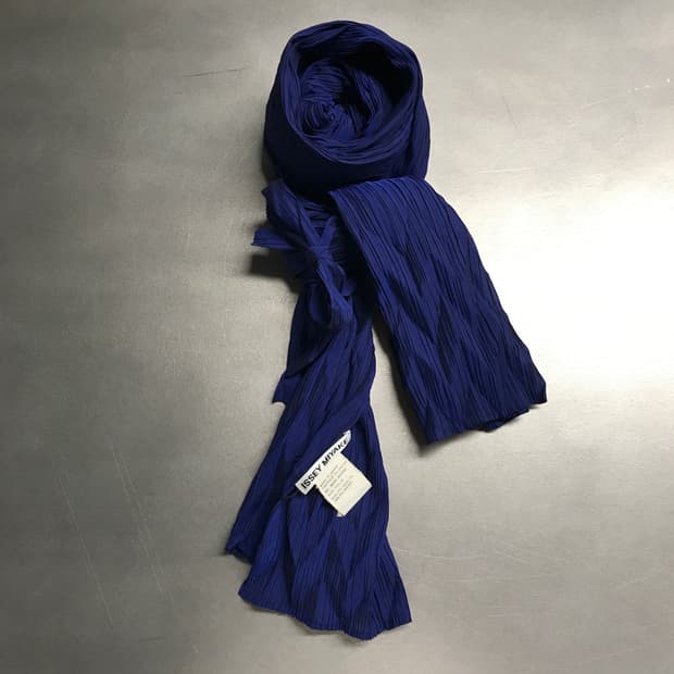 이세이 미야케 플리츠 스카프