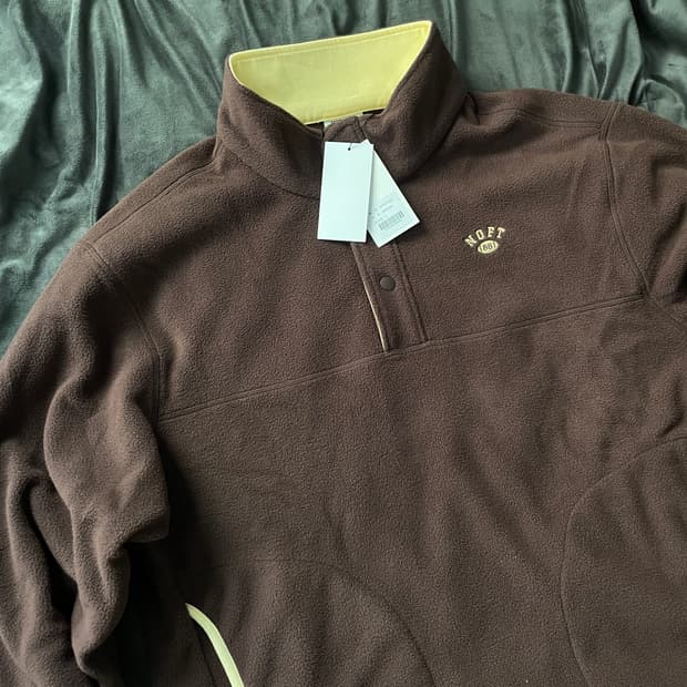 택포함 새상품 낫온리포투데이 플리스 풀오버 브라운 L사이즈