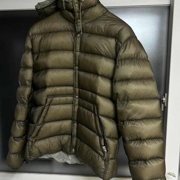 cp company 패딩 올리브색 라지