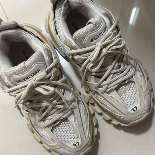 발렌시아가 트랙1 37사이즈