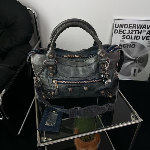 발렌시아가 모터백