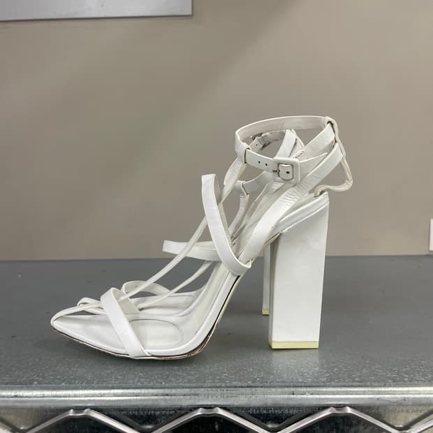 알렉산더왕 샌들 힐 37.5