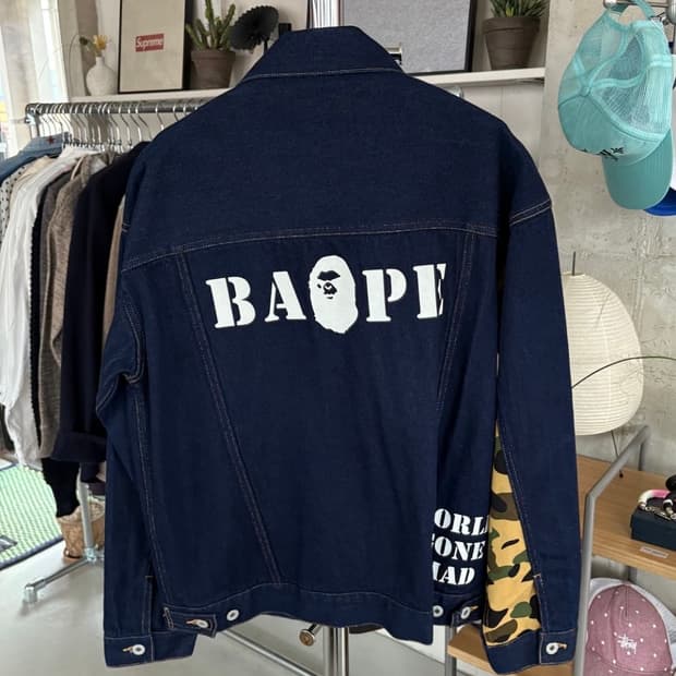 베이프 트리커 자켓