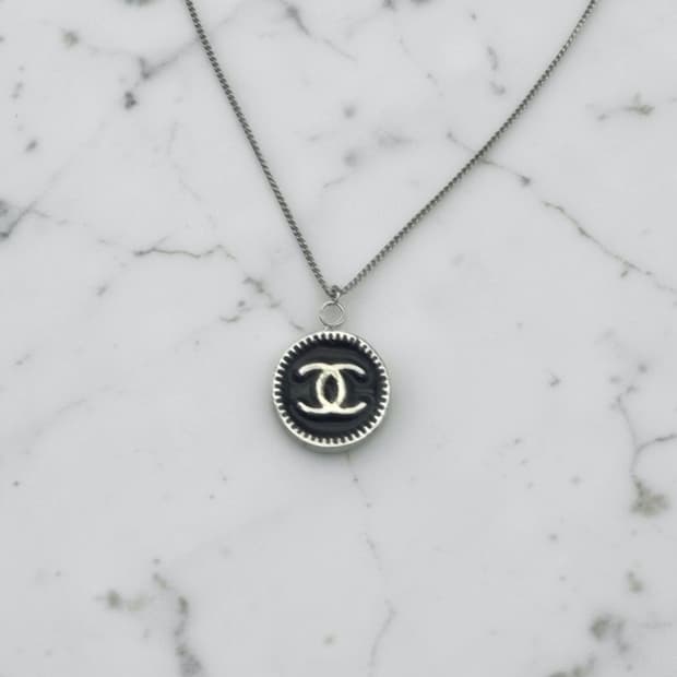 샤넬 코인CC로고 목걸이