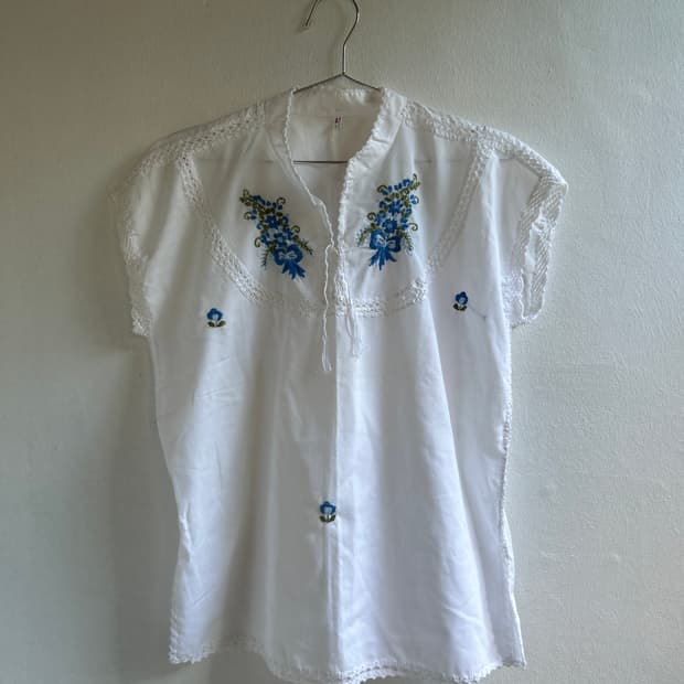 여름 자수 블라우스 