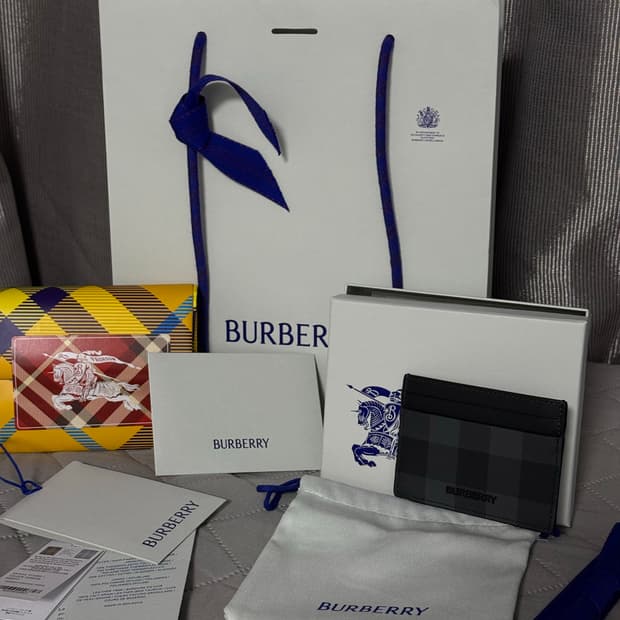 버버리 카드지갑 새상품 [정품]