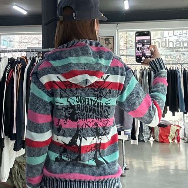 히스테릭글래머 피그먼트워시드 스트라이프 카툰 니트 후드집업
