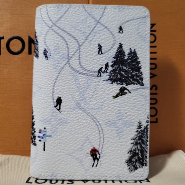 [26년구매/한정판] 루이비통 스키 오거나이저 카드지갑 화이트