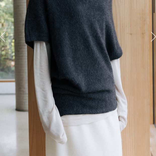 (구해요)monoha Twisted Shape Knit Pullover 