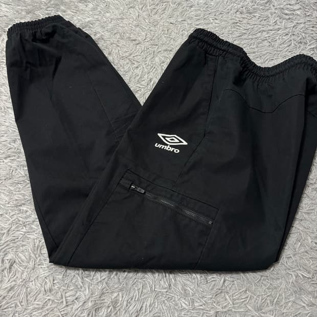 엄브로 블랙 카고 조거팬츠