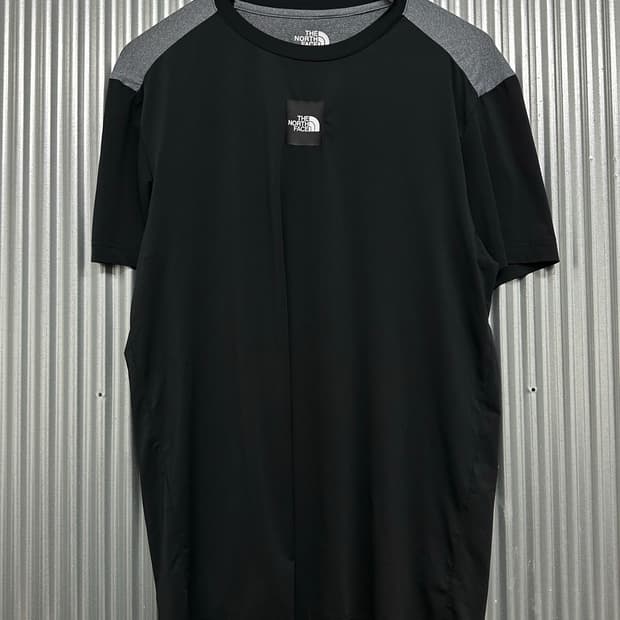 [L] 노스페이스 THE NORTH FACE 배색 스포츠 반팔티