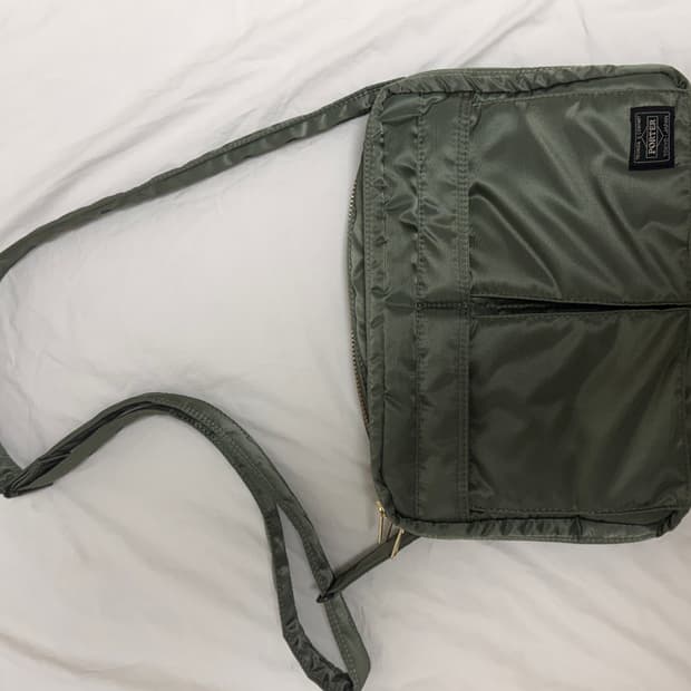 PORTER 탱커 숄더백 라지 세이지 그린
