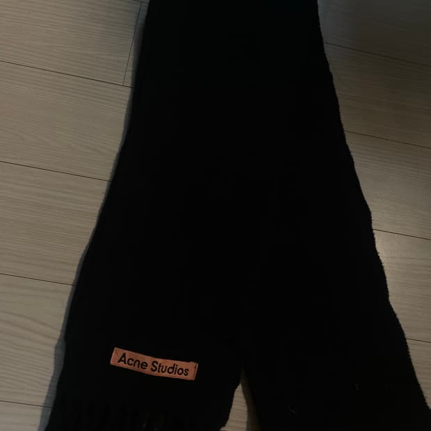 아크네 머플러 목도리