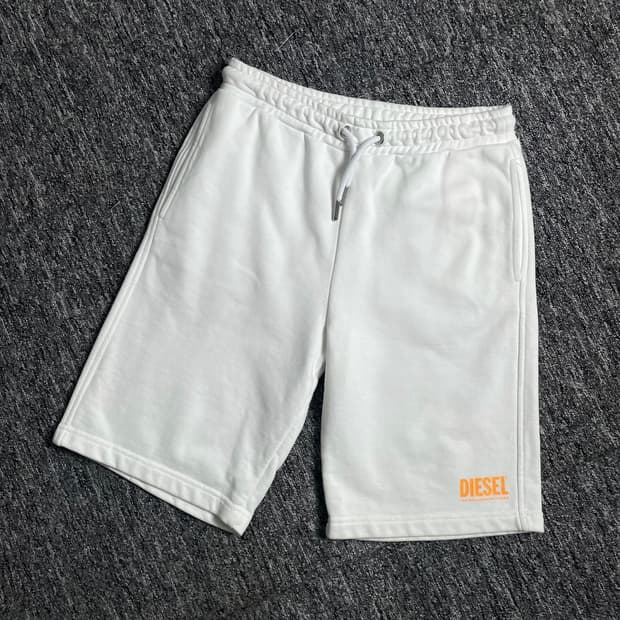 디젤 아치로고 스웻 하프 팬츠 y 2484