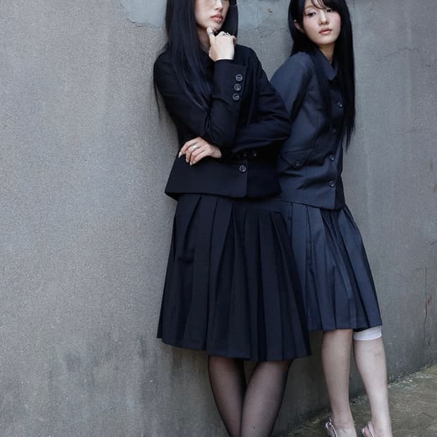 팬시클럽 클래식 자켓 & 플리츠 스커트 그레이