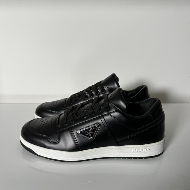 프라다 다운타운 레더 스니커즈