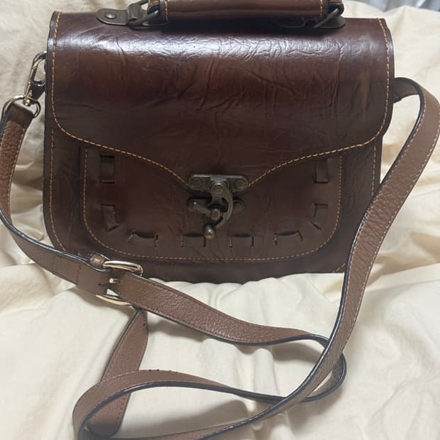 통가죽 빈티지 크로스백