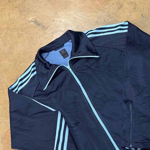 아디다스 네이비 하늘 져지 트랙탑 110