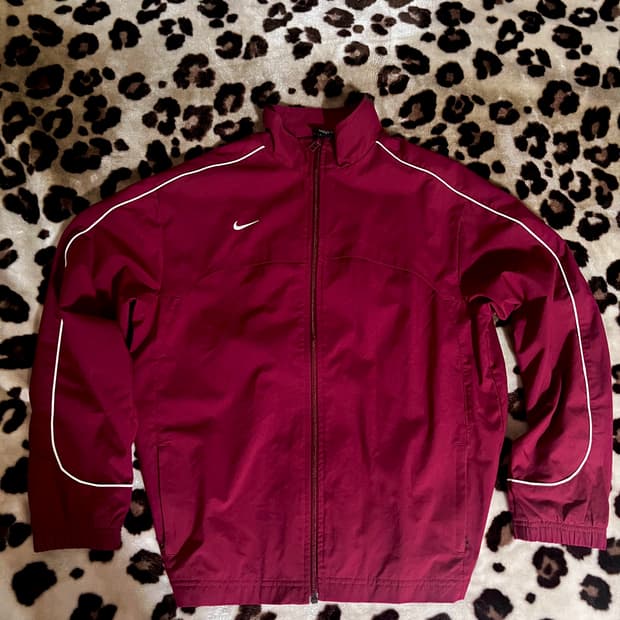 나이키 버건디 바람막이