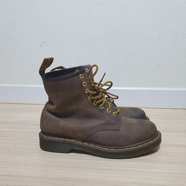 닥터마틴 1460 크레이지 호스 워커 270