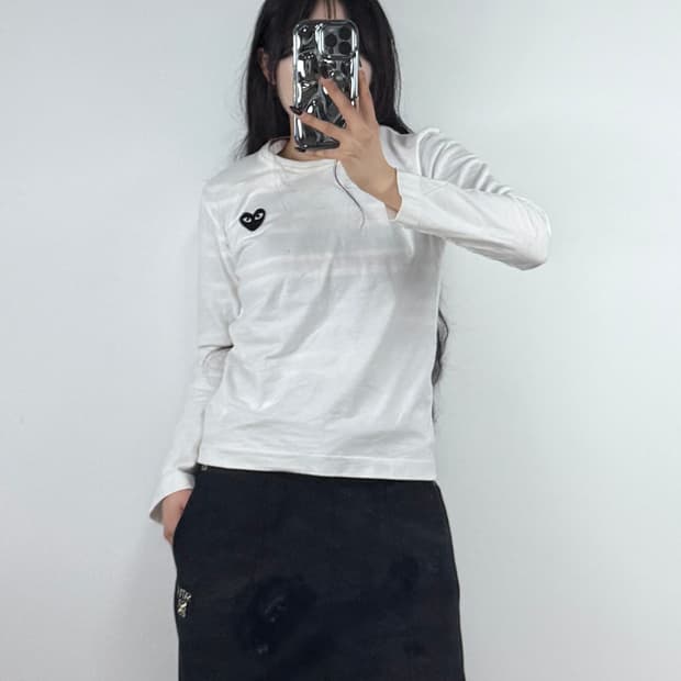 꼼데가르송 블랙 하트 와펜 롱슬리브 E89