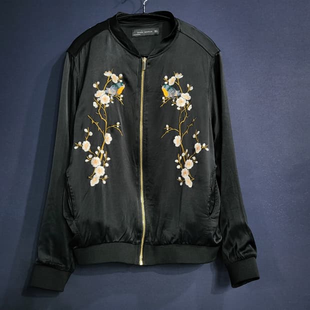 자라 새틴 봄버 스카쟌 자수자켓