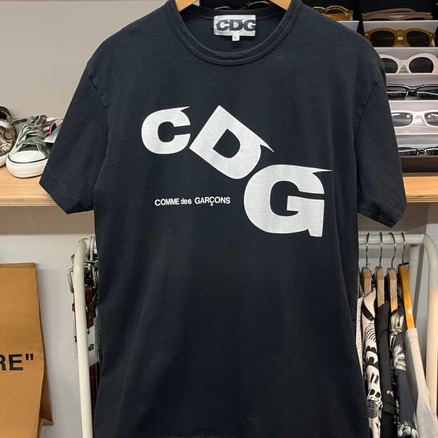 [100] 꼼데가르송 CDG 반팔티 XL 