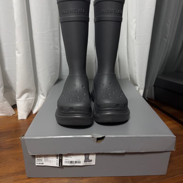 발렌시아가 크록스 부츠 그레이 44