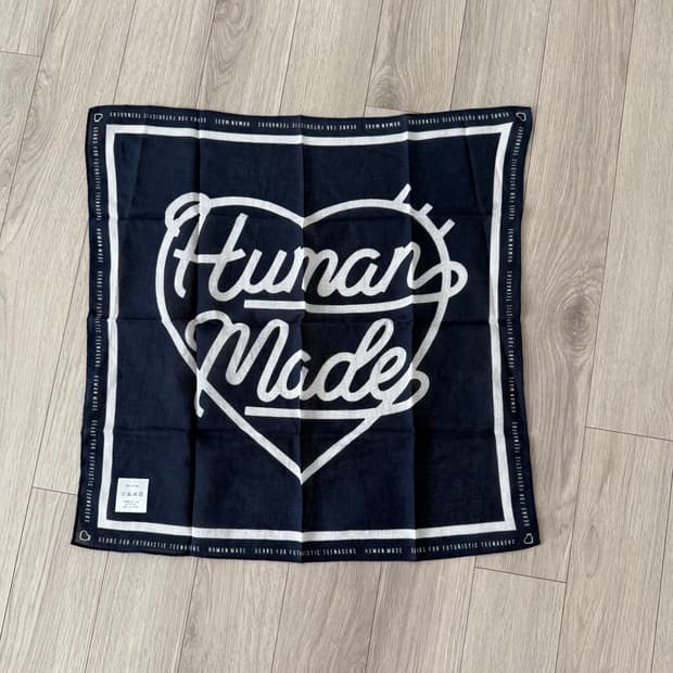 [새상품] 휴먼메이드 반다나 네이비