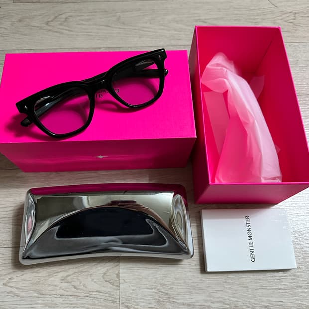 젠틀몬스터 가우스 01 블랙 블루