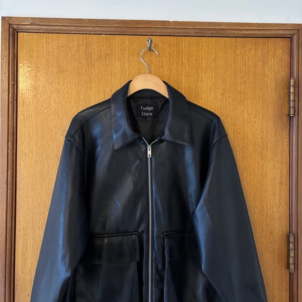 Fudge Store 블랙 레더 자켓