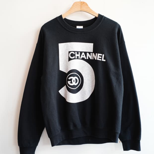 GILDAN 샤넬 부트렉 맨투맨