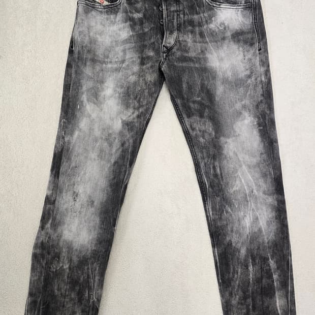 디젤  남자 청바지.   싸이즈 34