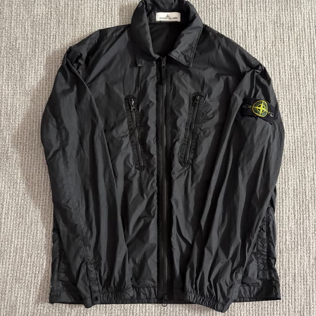 (새상품급, M) 스톤아일랜드 크링클랩스 오버셔츠