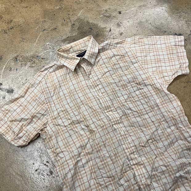 [정품/M] 버버리 체크 반팔 셔츠 아이보리 b16