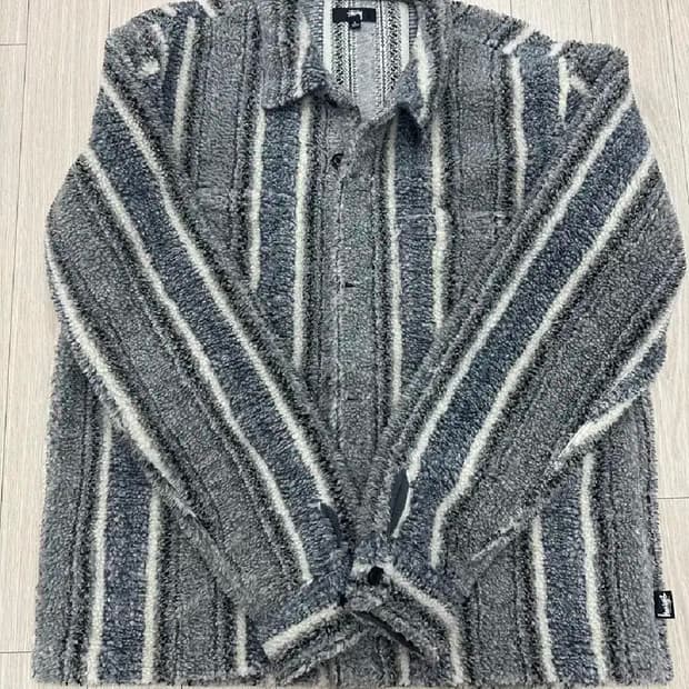 스투시 스트라이프 쉐르파 셔츠