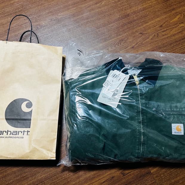 칼하트 올리브 디트로이트 L 미개봉 새상품 