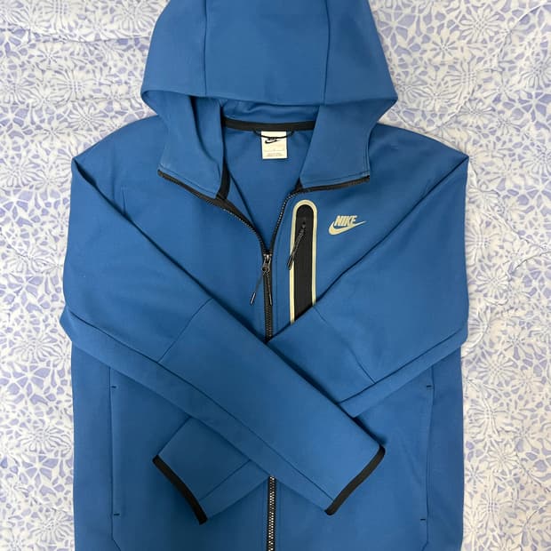 나이키 테크플리스 블루