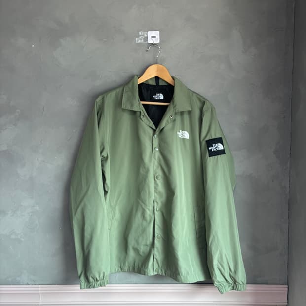 노스페이스 바람막이 코치자켓 올리브