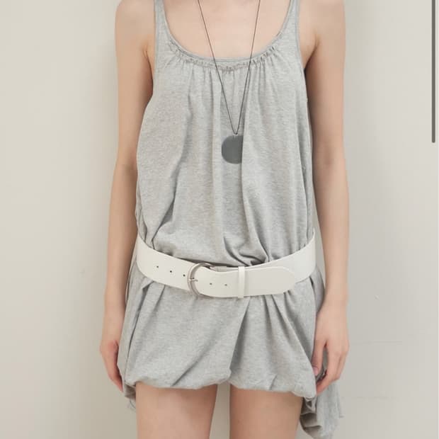 세릭 BALLOON SLEEVELESS DRESS