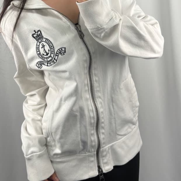 폴로 화이트 자수 후드집업