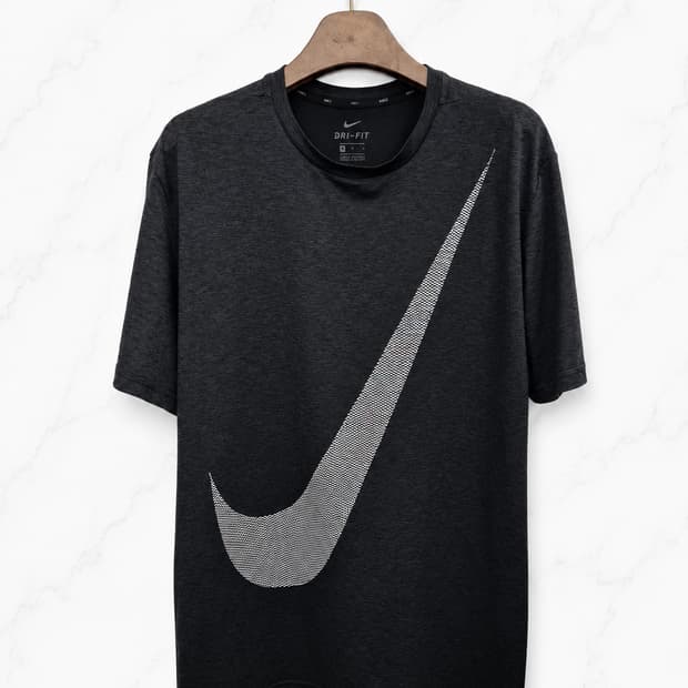 M,95 )) NIKE 나이키 빅 로고~ 반팔티셔츠! 옷 예뻐요 ㅎㅎ
