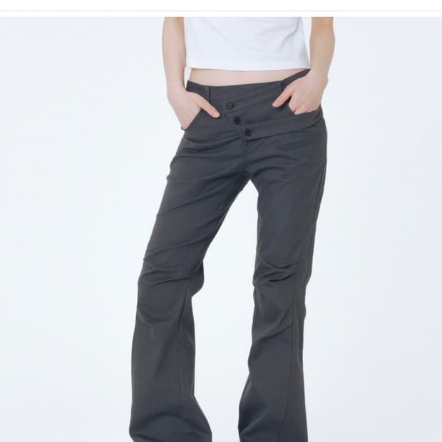 미세키서울 Diagonal strap bootcut pants 차콜
