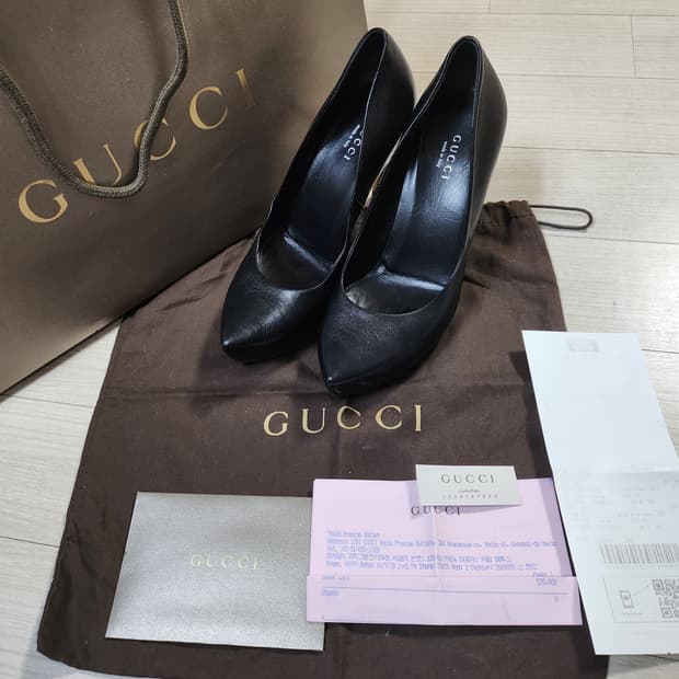 정품 구찌 새상품급 가죽힐