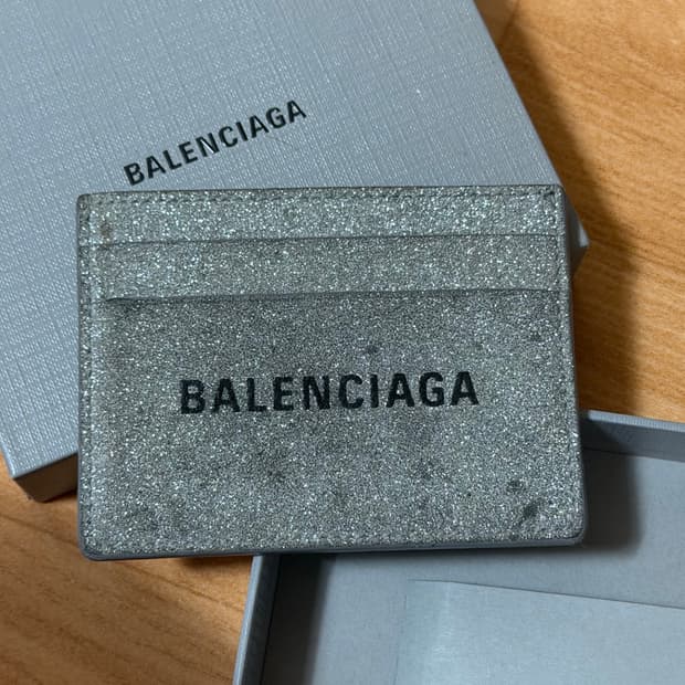 발렌시아가 글리터 카드지갑
