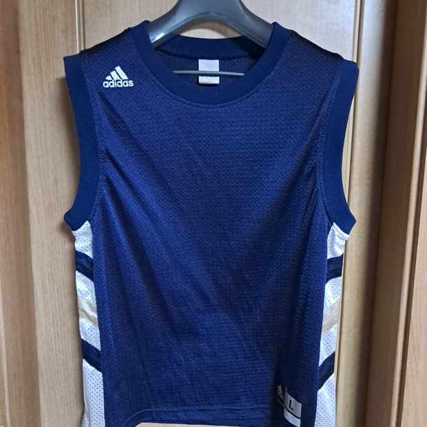 아디다스 여성 민소매티 L