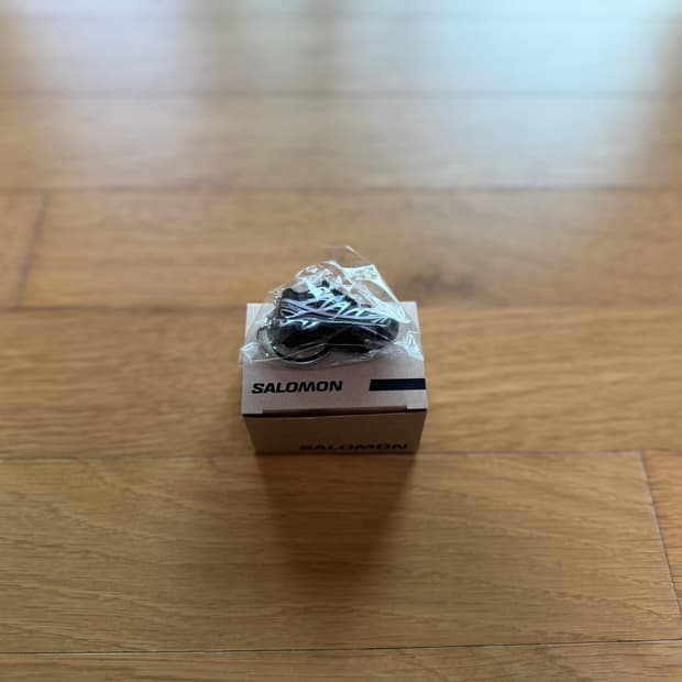 (새제품) 살로몬 XT-6 신발 키링 판매